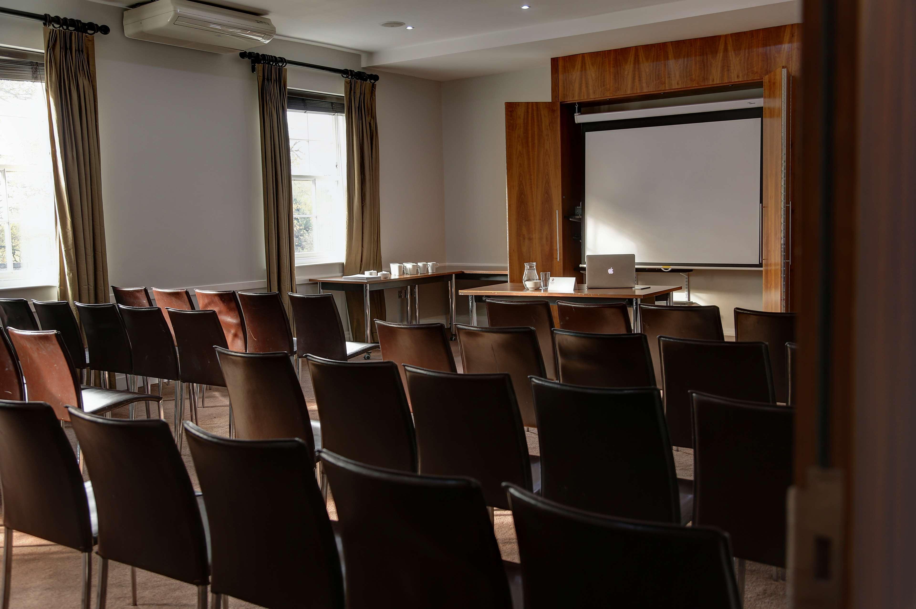 Best Western Plus Aston Hall Hotel מראה חיצוני תמונה