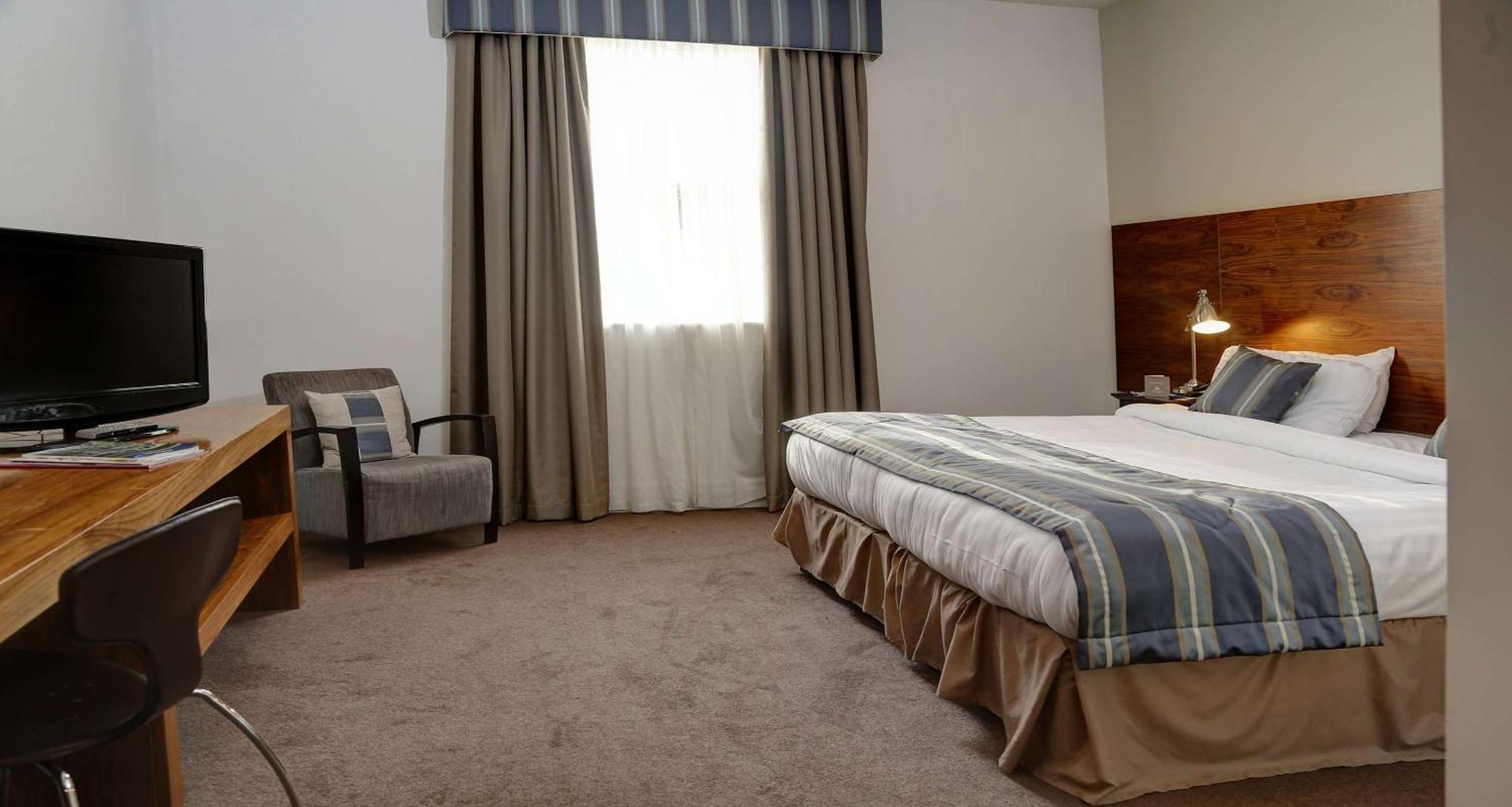 Best Western Plus Aston Hall Hotel מראה חיצוני תמונה